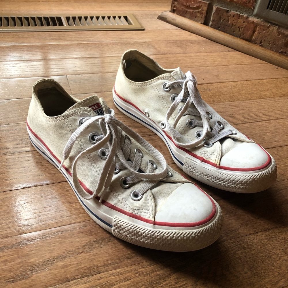 White chuck taylor low converse